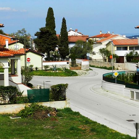 Smaragdna Villa Yourcroatiaholiday بريمونتيرا المظهر الخارجي الصورة