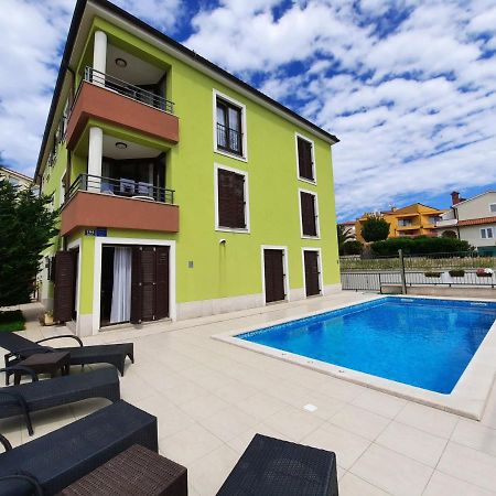 Smaragdna Villa Yourcroatiaholiday بريمونتيرا المظهر الخارجي الصورة