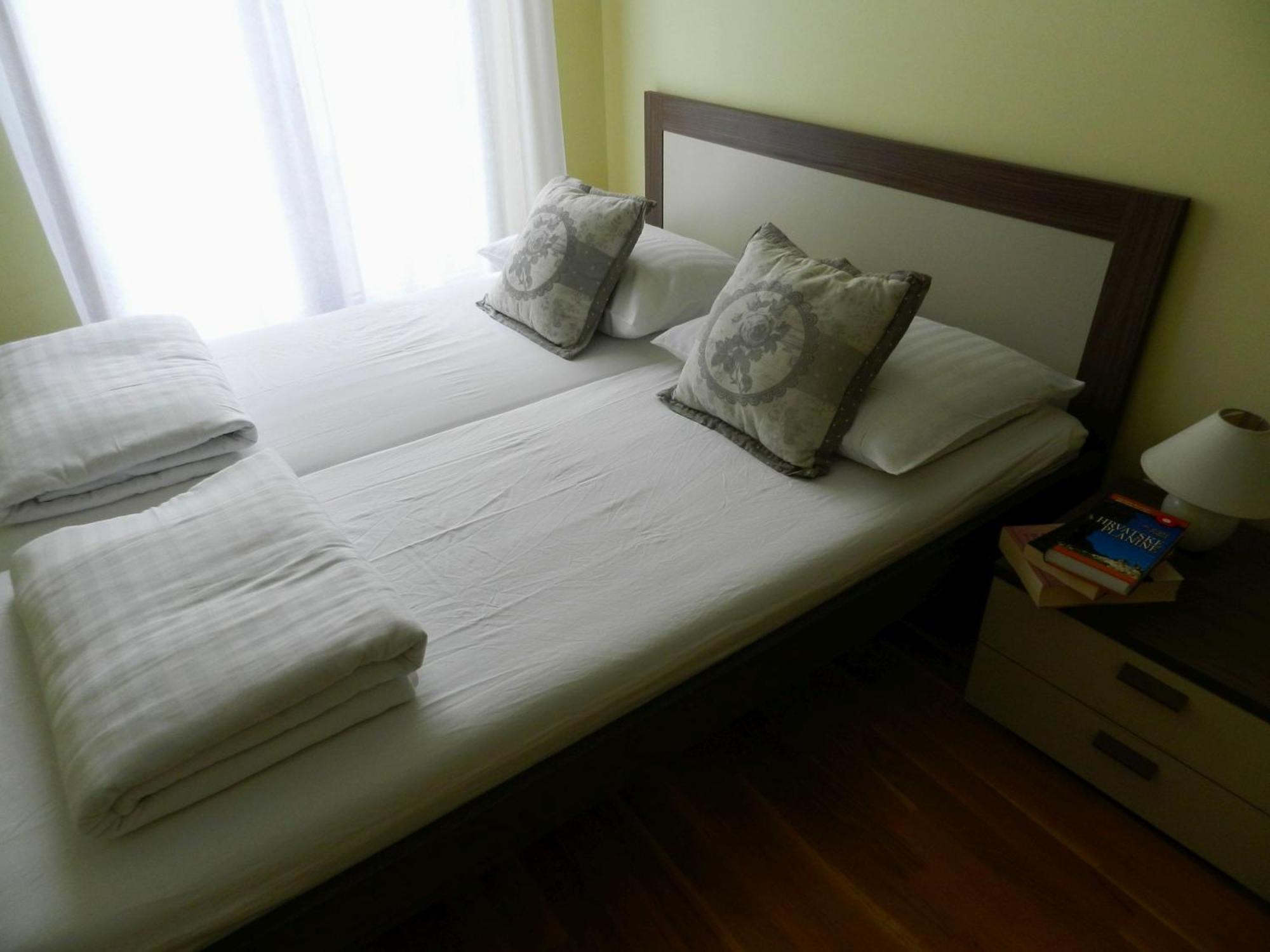 Smaragdna Villa Yourcroatiaholiday بريمونتيرا الغرفة الصورة