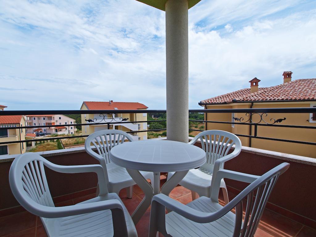 Smaragdna Villa Yourcroatiaholiday بريمونتيرا الغرفة الصورة