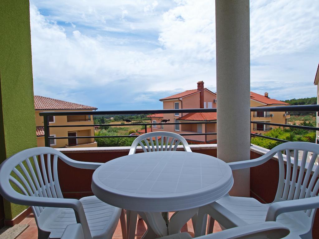 Smaragdna Villa Yourcroatiaholiday بريمونتيرا الغرفة الصورة