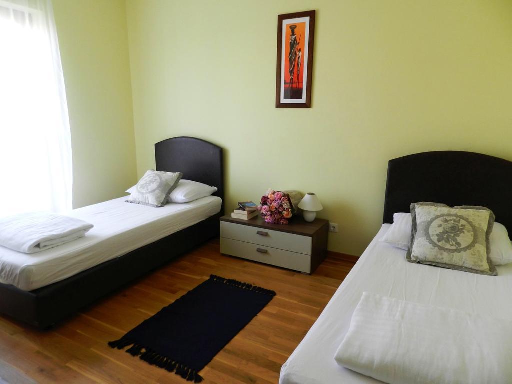 Smaragdna Villa Yourcroatiaholiday بريمونتيرا المظهر الخارجي الصورة