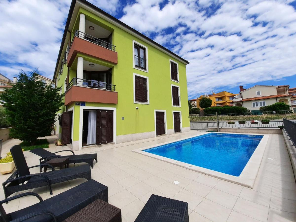 Smaragdna Villa Yourcroatiaholiday بريمونتيرا المظهر الخارجي الصورة